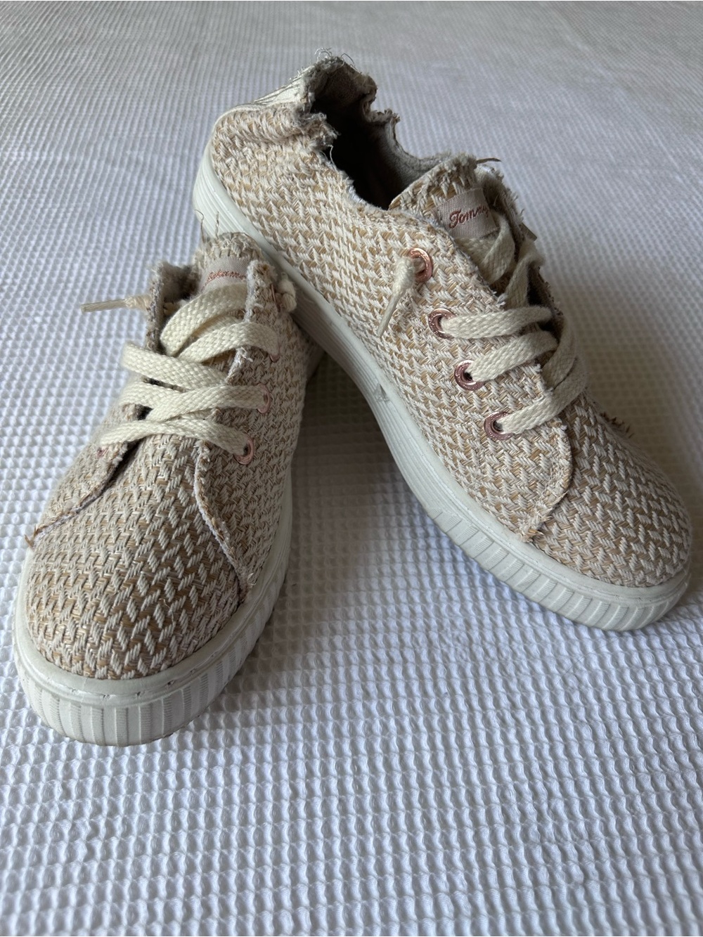 Tommy Bahama Tan/Cream Woven Lace-Up Sneakers